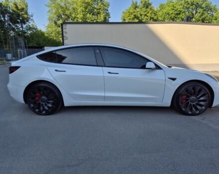 Білий Тесла Модель 3, об'ємом двигуна 0 л та пробігом 49 тис. км за 23800 $, фото 6 на Automoto.ua