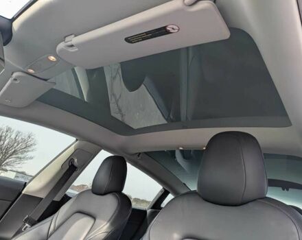 Білий Тесла Модель 3, об'ємом двигуна 0 л та пробігом 10 тис. км за 10400 $, фото 9 на Automoto.ua