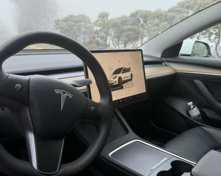 Білий Тесла Модель 3, об'ємом двигуна 0 л та пробігом 13 тис. км за 20800 $, фото 6 на Automoto.ua