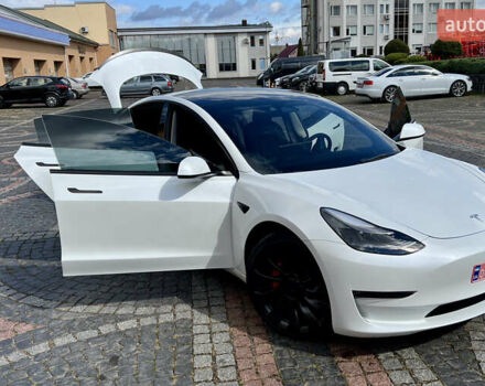 Белый Тесла Модель 3, объемом двигателя 0 л и пробегом 2 тыс. км за 23700 $, фото 21 на Automoto.ua
