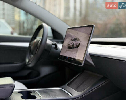 Белый Тесла Модель 3, объемом двигателя 0 л и пробегом 60 тыс. км за 22900 $, фото 12 на Automoto.ua