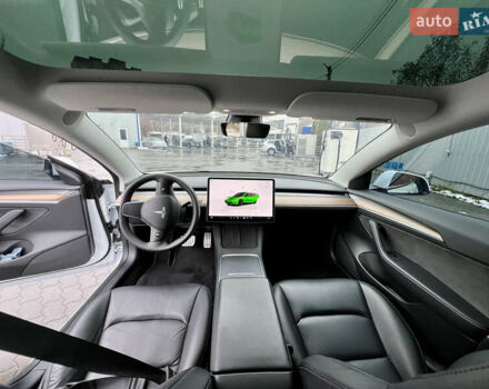 Білий Тесла Модель 3, об'ємом двигуна 0 л та пробігом 5 тис. км за 22500 $, фото 37 на Automoto.ua