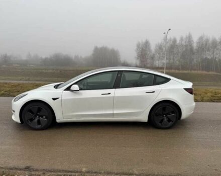 Тесла Модель 3 2022 в Киеве на Automoto.ua Белый Тесла Модель 3, объемом двигателя 0 л и пробегом 76 тыс. км за 12700 $, фото 5 на Automoto.ua