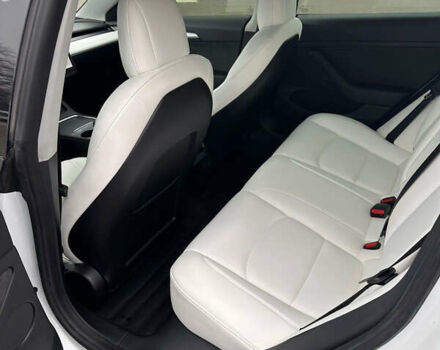 Белый Тесла Модель 3, объемом двигателя 0 л и пробегом 81 тыс. км за 21000 $, фото 12 на Automoto.ua