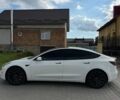 Білий Тесла Модель 3, об'ємом двигуна 0 л та пробігом 64 тис. км за 22500 $, фото 4 на Automoto.ua