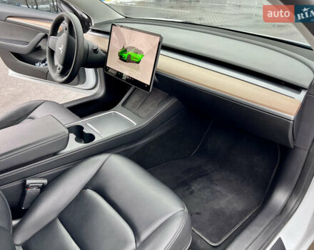 Білий Тесла Модель 3, об'ємом двигуна 0 л та пробігом 5 тис. км за 22500 $, фото 31 на Automoto.ua