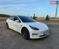Білий Тесла Модель 3, об'ємом двигуна 0 л та пробігом 52 тис. км за 22000 $, фото 1 на Automoto.ua