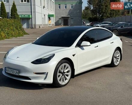 Білий Тесла Модель 3, об'ємом двигуна 0 л та пробігом 117 тис. км за 21300 $, фото 1 на Automoto.ua