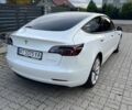 Білий Тесла Модель 3, об'ємом двигуна 0 л та пробігом 69 тис. км за 17000 $, фото 7 на Automoto.ua