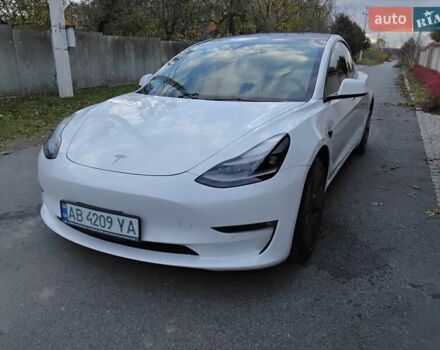 Тесла Модель 3 2022 у Вінниці на Automoto.ua Білий Тесла Модель 3, об'ємом двигуна 0 л та пробігом 26 тис. км за 23900 $, фото 3 на Automoto.ua