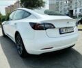 Белый Тесла Модель 3, объемом двигателя 0 л и пробегом 45 тыс. км за 23000 $, фото 5 на Automoto.ua