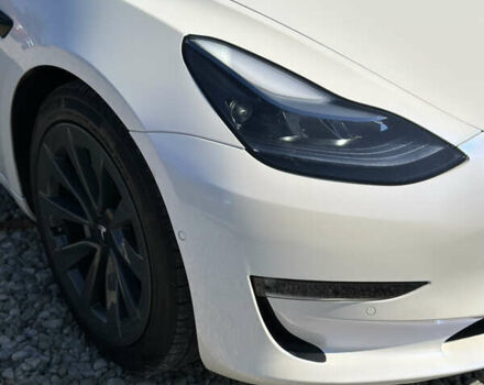 Тесла Модель 3 2022 в Ивано-Франковске на Automoto.ua Белый Тесла Модель 3, объемом двигателя 0 л и пробегом 94 тыс. км за 22000 $, фото 31 на Automoto.ua