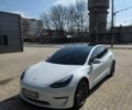 Белый Тесла Модель 3, объемом двигателя 0 л и пробегом 100 тыс. км за 17800 $, фото 1 на Automoto.ua