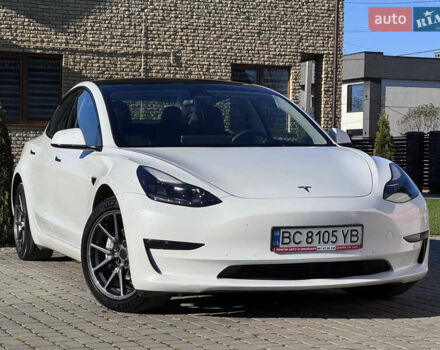 Тесла Модель 3 2022 у Стрые на Automoto.ua Білий Тесла Модель 3, об'ємом двигуна 0 л та пробігом 78 тис. км за 22500 $, фото 2 на Automoto.ua