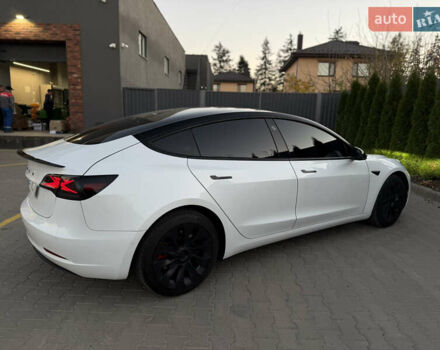 Білий Тесла Модель 3, об'ємом двигуна 0 л та пробігом 12 тис. км за 23700 $, фото 14 на Automoto.ua