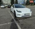 Белый Тесла Модель 3, объемом двигателя 0 л и пробегом 180 тыс. км за 20200 $, фото 7 на Automoto.ua