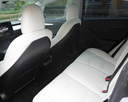 Белый Тесла Модель 3, объемом двигателя 0 л и пробегом 29 тыс. км за 9100 $, фото 11 на Automoto.ua