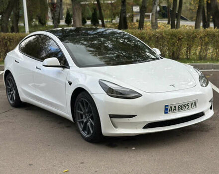 Білий Тесла Модель 3, об'ємом двигуна 0 л та пробігом 82 тис. км за 22400 $, фото 1 на Automoto.ua