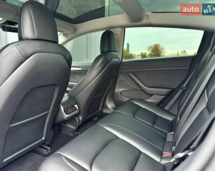 Белый Тесла Модель 3, объемом двигателя 0 л и пробегом 70 тыс. км за 22600 $, фото 28 на Automoto.ua