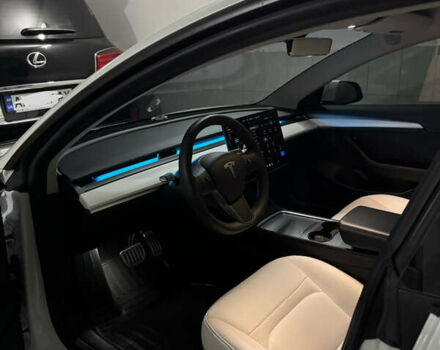 Білий Тесла Модель 3, об'ємом двигуна 0 л та пробігом 81 тис. км за 24950 $, фото 9 на Automoto.ua