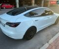 Білий Тесла Модель 3, об'ємом двигуна 0 л та пробігом 122 тис. км за 18500 $, фото 9 на Automoto.ua
