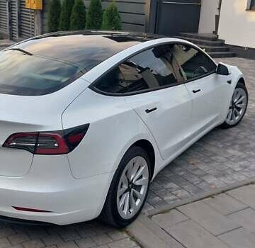 Білий Тесла Модель 3, об'ємом двигуна 0 л та пробігом 35 тис. км за 21800 $, фото 1 на Automoto.ua