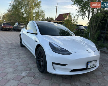 Белый Тесла Модель 3, объемом двигателя 0 л и пробегом 48 тыс. км за 22500 $, фото 3 на Automoto.ua