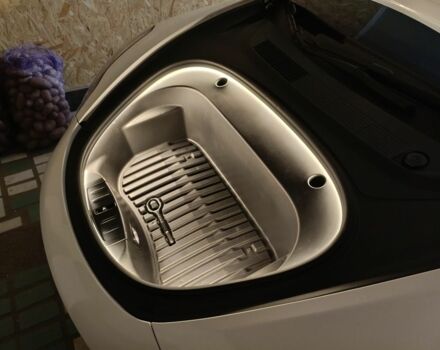 Білий Тесла Модель 3, об'ємом двигуна 0 л та пробігом 100 тис. км за 24500 $, фото 2 на Automoto.ua