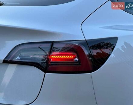 Белый Тесла Модель 3, объемом двигателя 0 л и пробегом 18 тыс. км за 22800 $, фото 5 на Automoto.ua