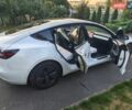 Білий Тесла Модель 3, об'ємом двигуна 0 л та пробігом 77 тис. км за 22100 $, фото 8 на Automoto.ua
