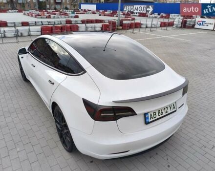 Белый Тесла Модель 3, объемом двигателя 0 л и пробегом 46 тыс. км за 24300 $, фото 6 на Automoto.ua