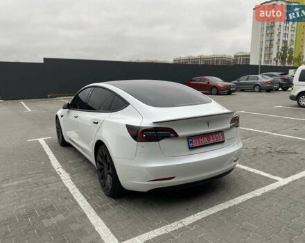 Белый Тесла Модель 3, объемом двигателя 0 л и пробегом 35 тыс. км за 26900 $, фото 3 на Automoto.ua