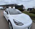 Білий Тесла Модель 3, об'ємом двигуна 0 л та пробігом 31 тис. км за 16800 $, фото 1 на Automoto.ua