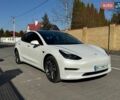 Білий Тесла Модель 3, об'ємом двигуна 0 л та пробігом 55 тис. км за 21000 $, фото 3 на Automoto.ua