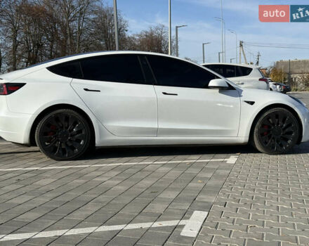 Білий Тесла Модель 3, об'ємом двигуна 0 л та пробігом 32 тис. км за 24000 $, фото 12 на Automoto.ua