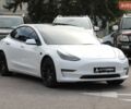 Білий Тесла Модель 3, об'ємом двигуна 0 л та пробігом 68 тис. км за 22500 $, фото 2 на Automoto.ua