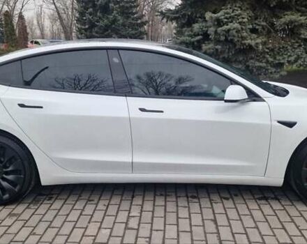 Белый Тесла Модель 3, объемом двигателя 0 л и пробегом 6 тыс. км за 30200 $, фото 2 на Automoto.ua