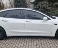 Белый Тесла Модель 3, объемом двигателя 0 л и пробегом 6 тыс. км за 30200 $, фото 2 на Automoto.ua