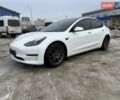 Білий Тесла Модель 3, об'ємом двигуна 0 л та пробігом 57 тис. км за 18800 $, фото 1 на Automoto.ua