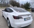 Білий Тесла Модель 3, об'ємом двигуна 0 л та пробігом 31 тис. км за 16800 $, фото 3 на Automoto.ua