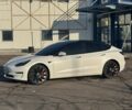 Білий Тесла Модель 3, об'ємом двигуна 0 л та пробігом 52 тис. км за 25500 $, фото 1 на Automoto.ua