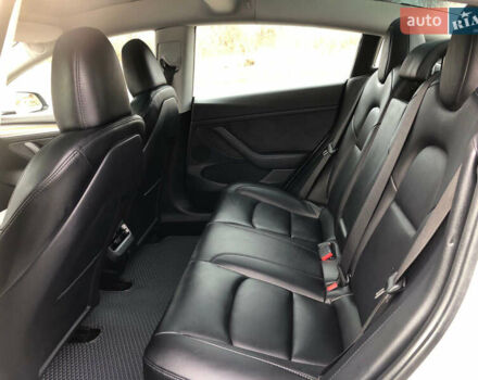 Білий Тесла Модель 3, об'ємом двигуна 0 л та пробігом 35 тис. км за 20000 $, фото 13 на Automoto.ua