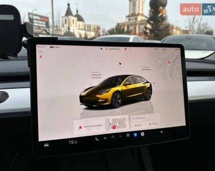 Белый Тесла Модель 3, объемом двигателя 0 л и пробегом 18 тыс. км за 21500 $, фото 13 на Automoto.ua