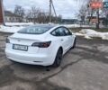 Білий Тесла Модель 3, об'ємом двигуна 0 л та пробігом 27 тис. км за 20950 $, фото 2 на Automoto.ua