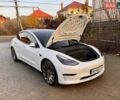 Белый Тесла Модель 3, объемом двигателя 0 л и пробегом 48 тыс. км за 23000 $, фото 32 на Automoto.ua