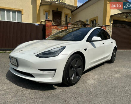 Білий Тесла Модель 3, об'ємом двигуна 0 л та пробігом 32 тис. км за 19500 $, фото 9 на Automoto.ua