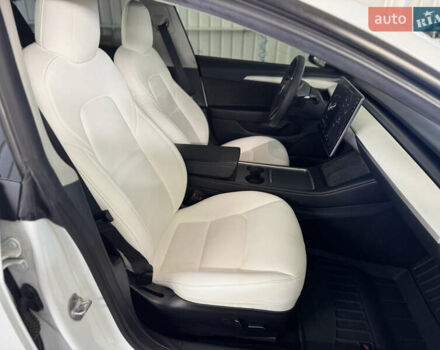 Белый Тесла Модель 3, объемом двигателя 0 л и пробегом 34 тыс. км за 24900 $, фото 8 на Automoto.ua