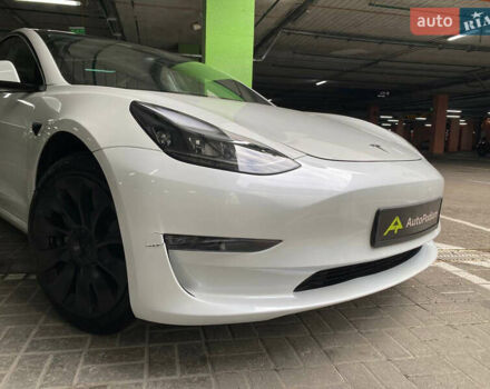 Белый Тесла Модель 3, объемом двигателя 0 л и пробегом 5 тыс. км за 23900 $, фото 31 на Automoto.ua
