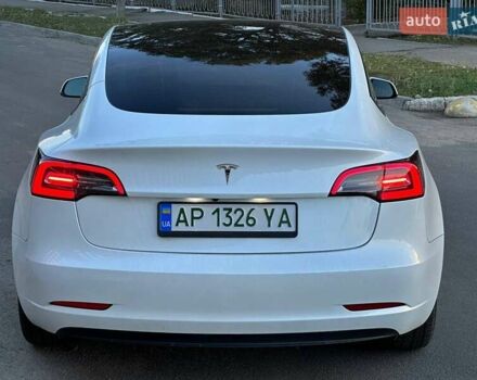 Белый Тесла Модель 3, объемом двигателя 0 л и пробегом 18 тыс. км за 22800 $, фото 4 на Automoto.ua