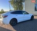 Белый Тесла Модель 3, объемом двигателя 0 л и пробегом 70 тыс. км за 23999 $, фото 2 на Automoto.ua